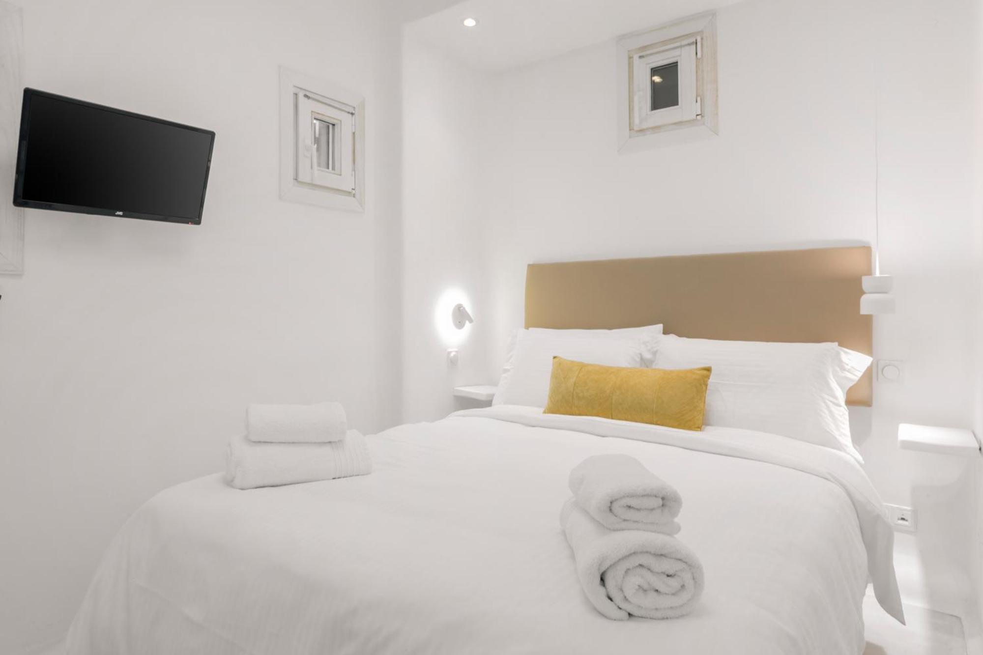 Private Town Apartments By Mykonos Eight Mykonos Town Экстерьер фото