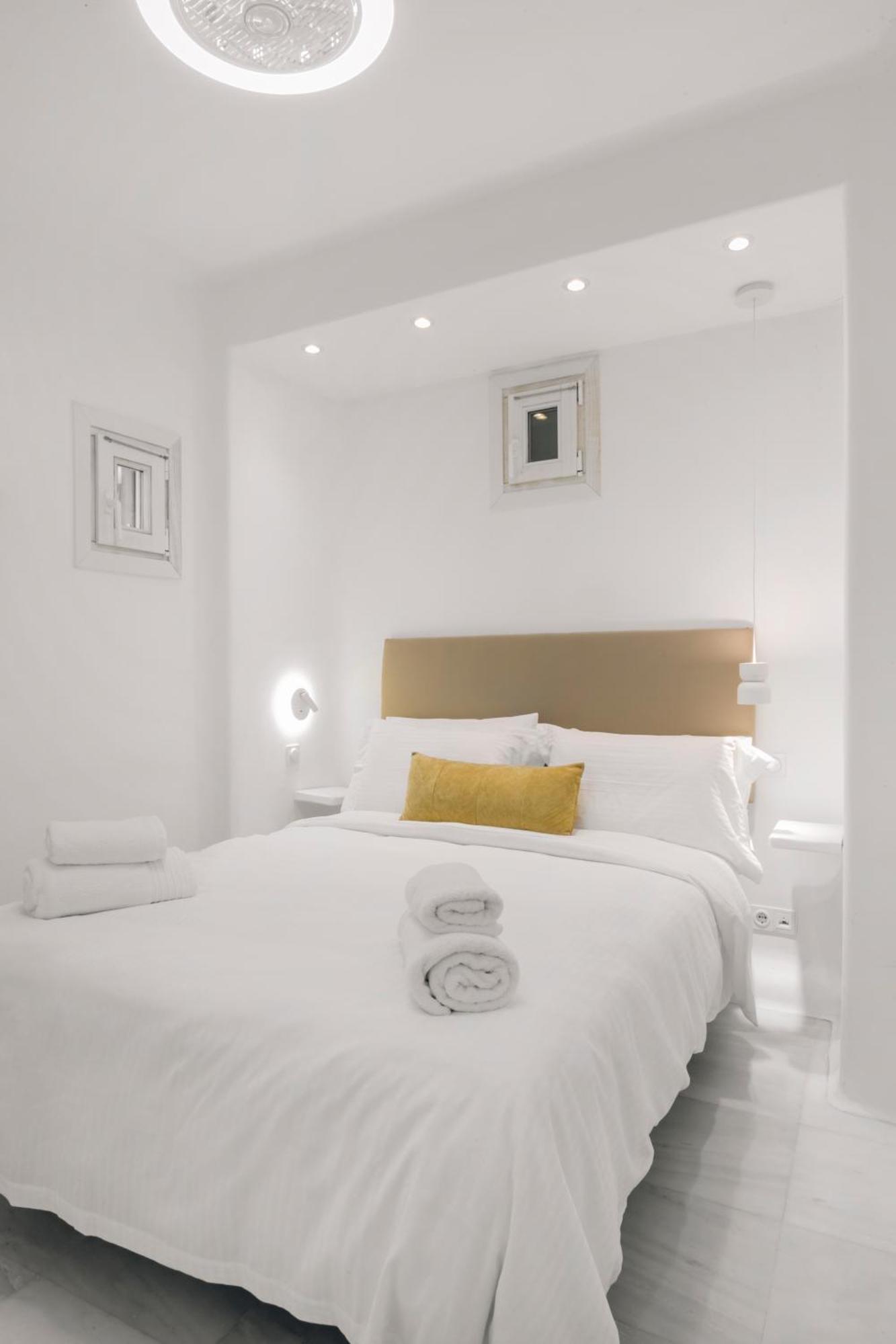 Private Town Apartments By Mykonos Eight Mykonos Town Экстерьер фото